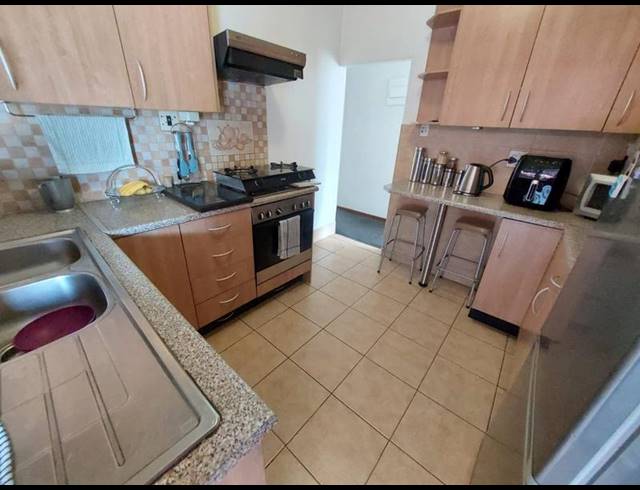 4 BEDROOM HOUSE FOR SALE IN CLAREMONT